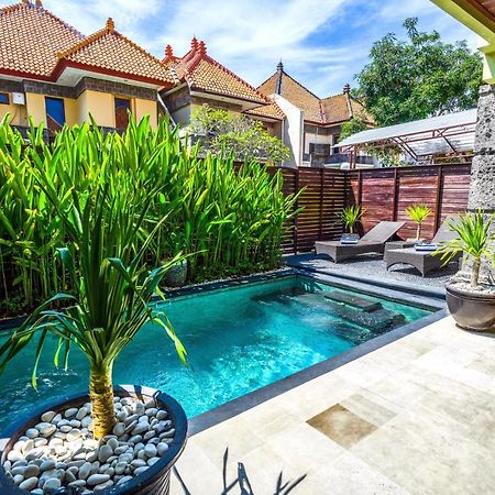 De Cinta Villa - Kuta - 5 Bedrooms - Heart Of Kuta Kültér fotó